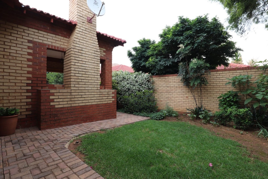 2 Bedroom Property for Sale in Flamwood North West